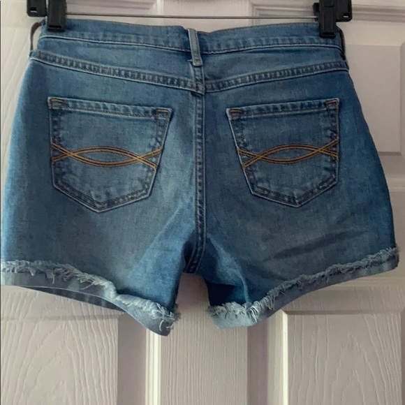 ABERCROMBIE KIDS SHORT WITH PATCHES 15/16 - Picture 3 of 3